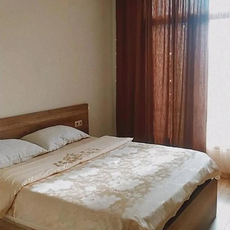 Tikas Home Апартаменты Tbilisi Exteriör bild